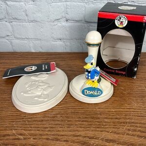 Disney’s Donald Duck Cookie Molds & Stamps, set of 2 nwt